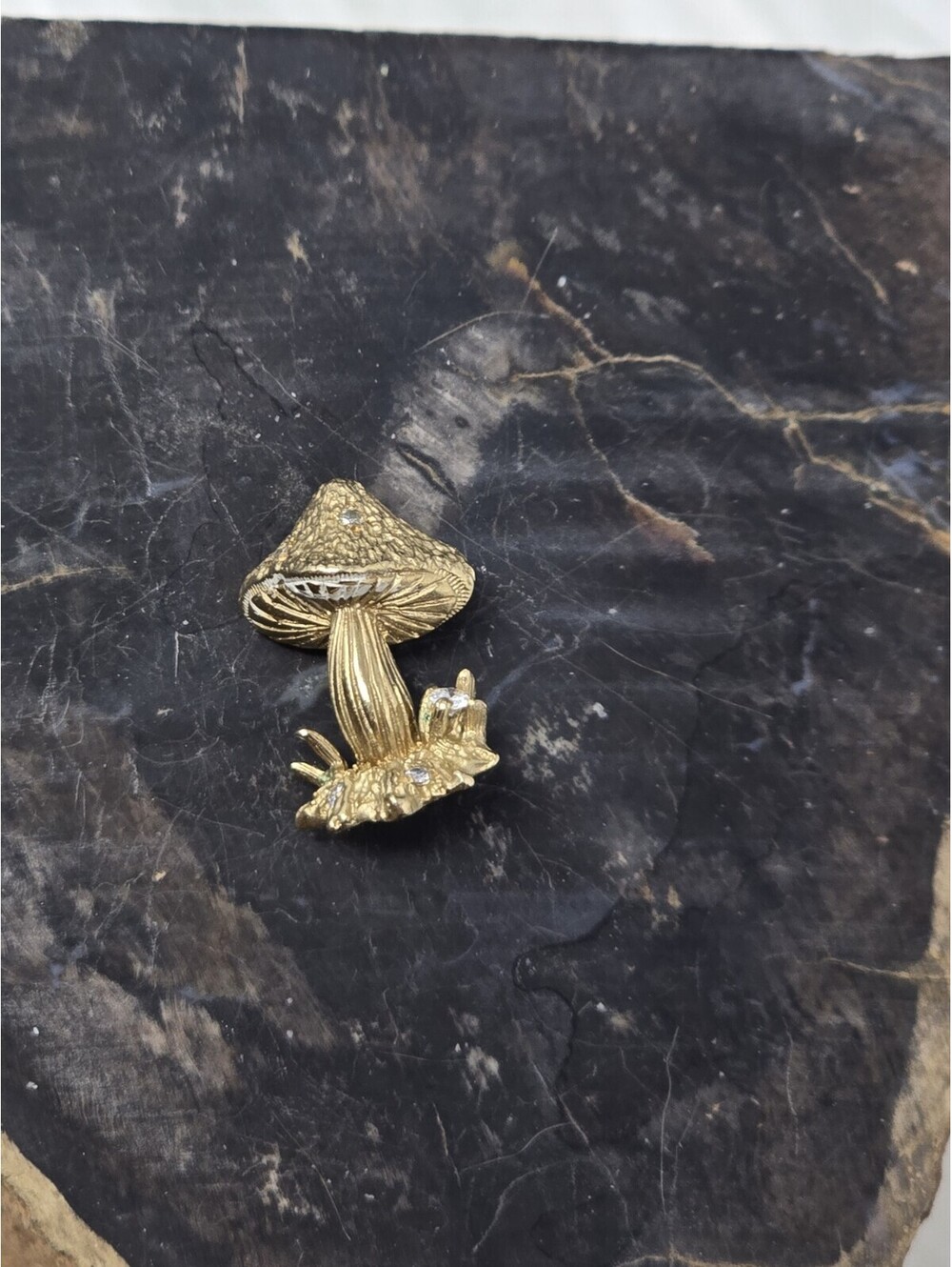 14k Yellow Gold Diamond Mushroom Pin Brooch Vintage 2.7g